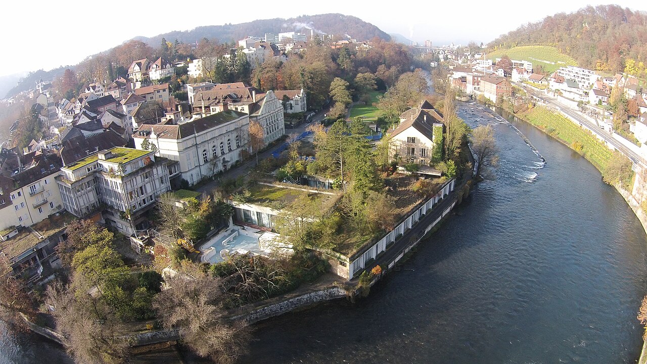 Bäderquartier von Baden an der Limmat aus der Luft